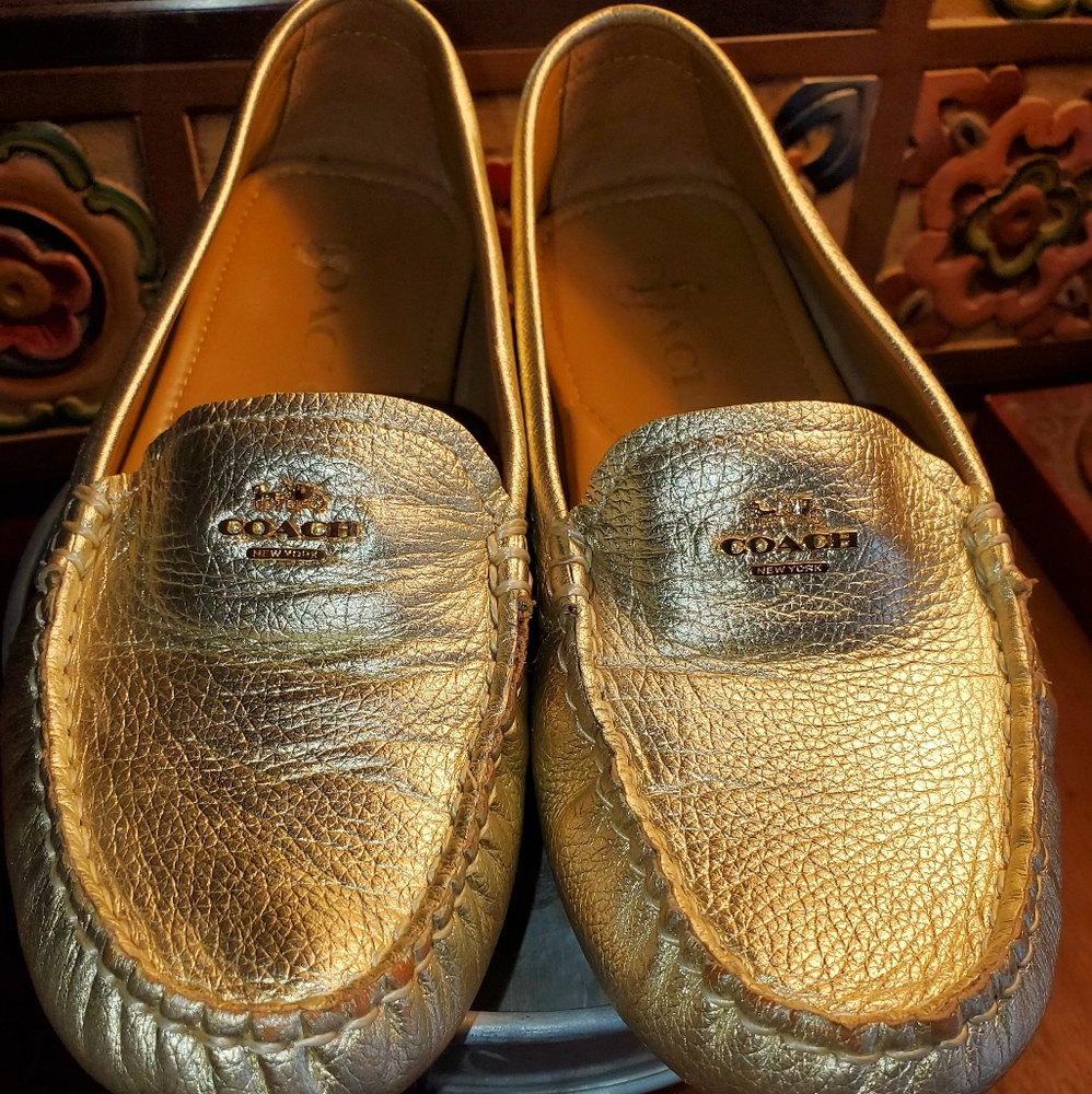 COACH "Amber" Gold Moccasins Loafers Shoes 5.5/ 6M
